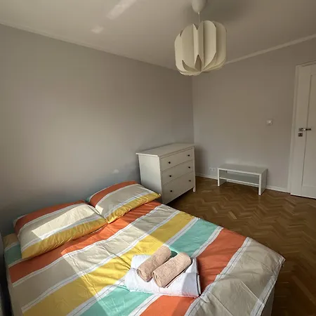 Zlota Palace View Retreat Апартаменты *